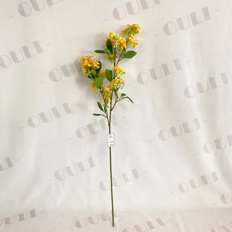 گل های نارنجی مسخره مصنوعی