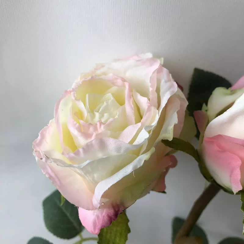 اسپری گل رز مصنوعی